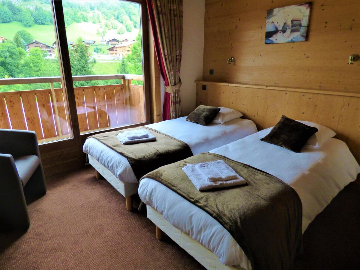 Hotel Les Flocons Le Grand-Bornand Exterior foto